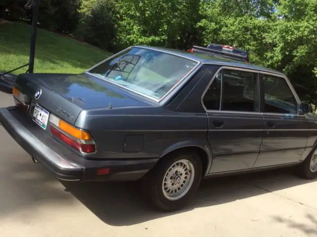 fantastic 1 owner 528e baltic blue over dark blue leather in excellent condition