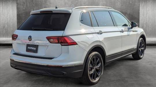 2024 volkswagen tiguan se