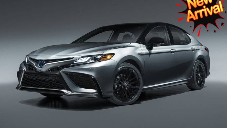 2021 toyota camry hybrid se