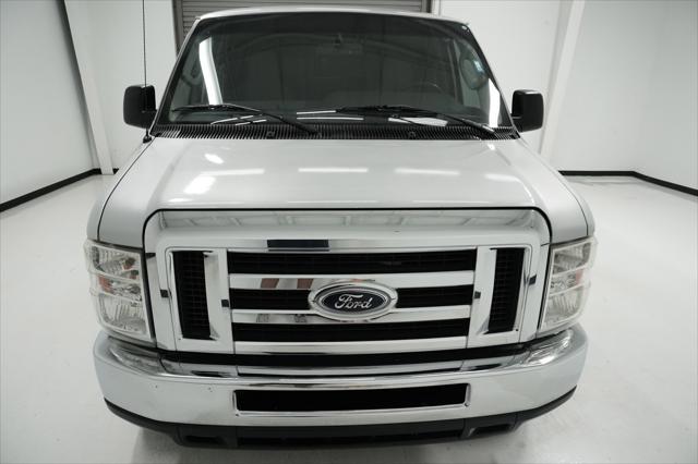 2012 ford e350 super duty xlt