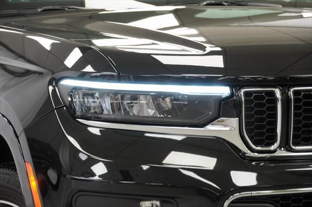 2023 jeep grand cherokee overland