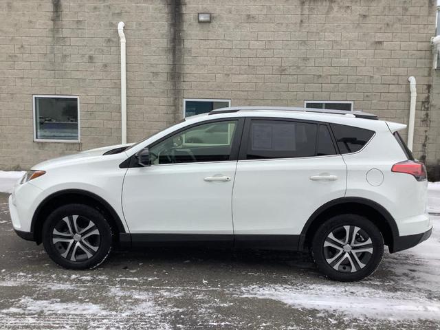 2018 toyota rav4 le