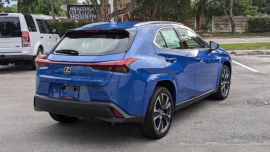 2025 Lexus UX