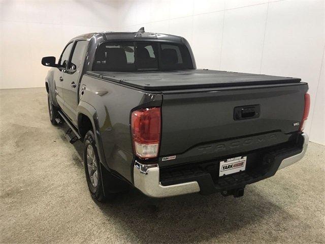 used 2017 toyota tacoma w/ sr5 package maumee, oh 43537 for sale in maumee, ohio