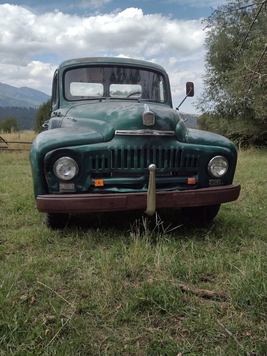 1950 international l-112 green rwd manual