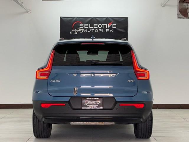 2024 volvo xc40 core bright theme