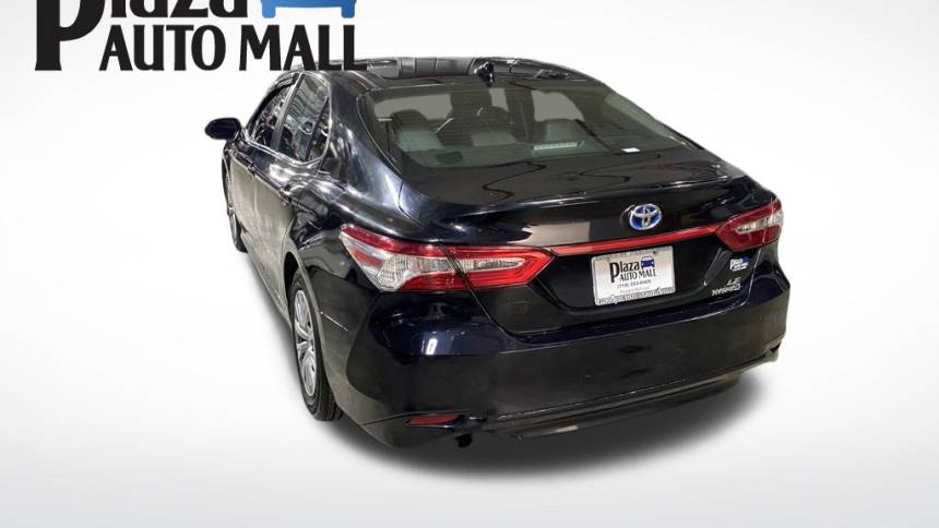 2020 toyota camry hybrid le