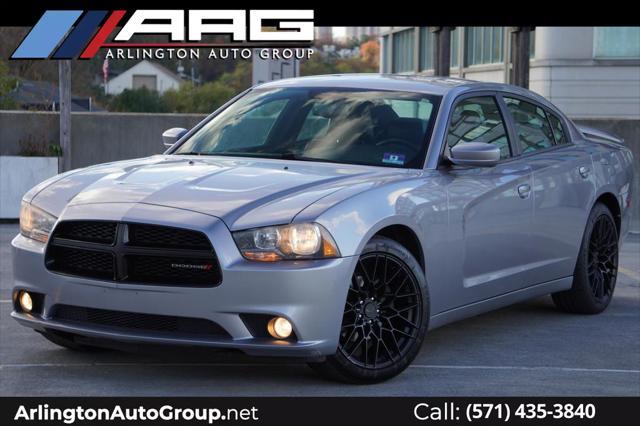 2013 dodge charger sxt