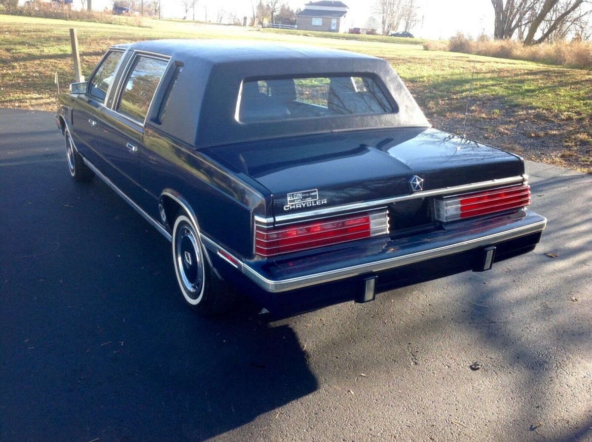 1984 factory chrysler executive limousine