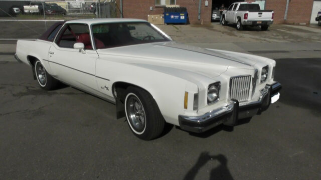 1974 pontiac grand prix sj, 455 turbo 400 white / red nice!!!!! 93k miles