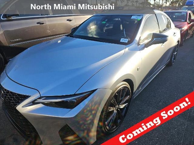 2022 lexus is 350 base