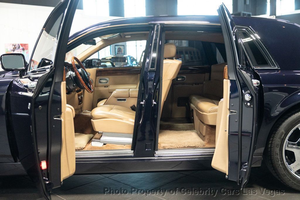2005 rolls-royce phantom 4dr sedan