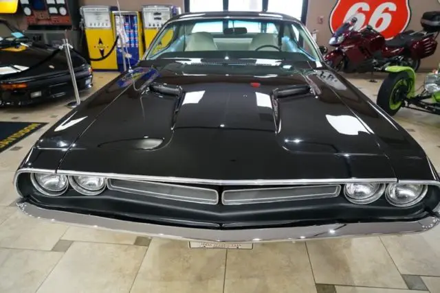 1971 dodge challenger 0 black velvet 440c.i. a727 torqueflite automatic