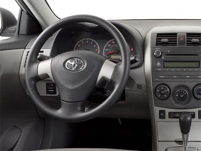2012 toyota corolla le