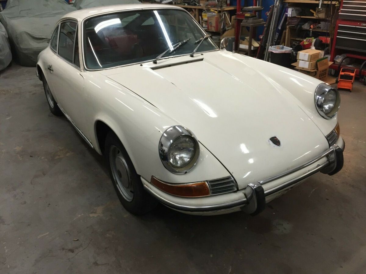 1968 porsche 912 coupe white on black interior, nicely kept 912. will deliver