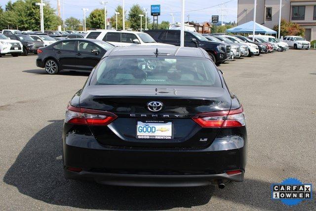 2021 toyota camry le