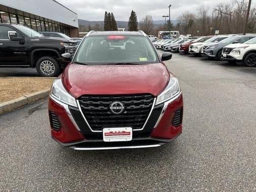 2023 nissan kicks sv in bennington, vermont