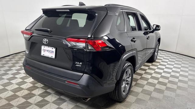 2022 toyota rav4 xle