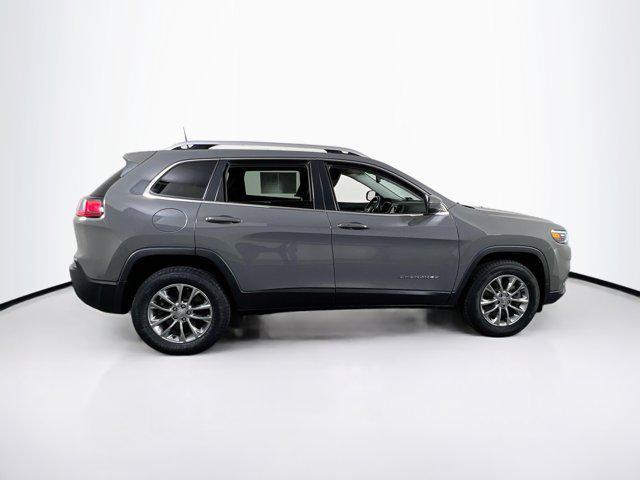 2021 jeep cherokee latitude lux