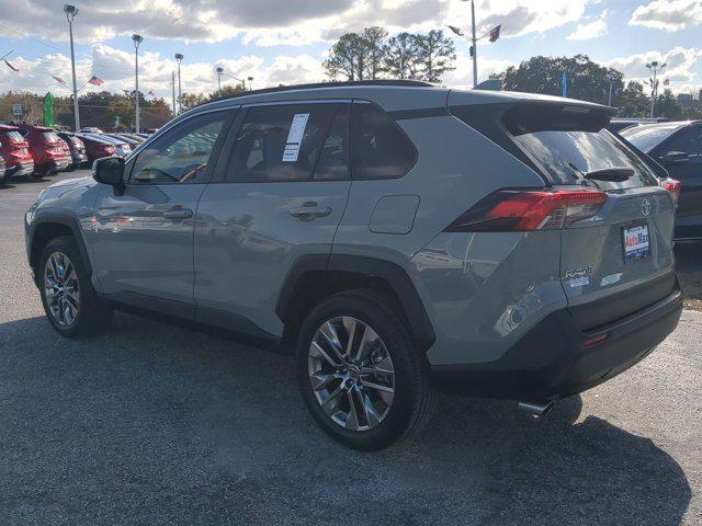 2022 toyota rav4 xle premium