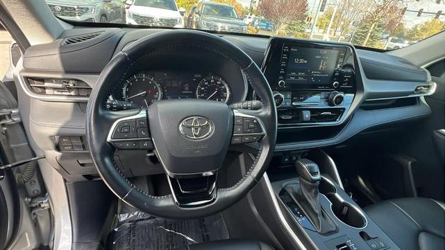 2021 toyota highlander xle