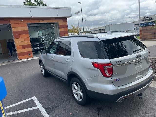 2016 ford explorer xlt
