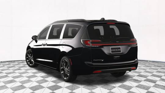 2024 Chrysler Pacifica