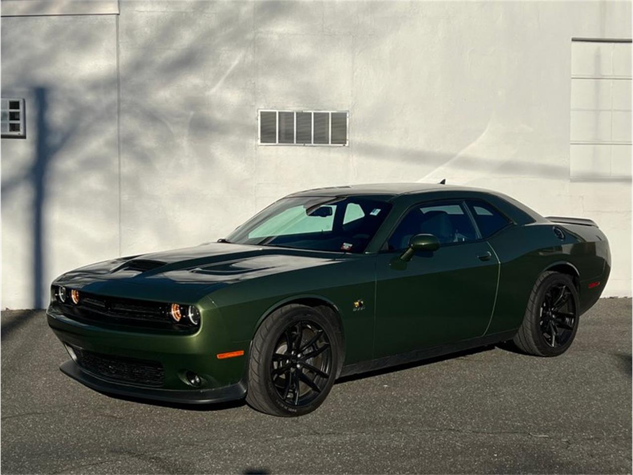 2022 dodge challenger