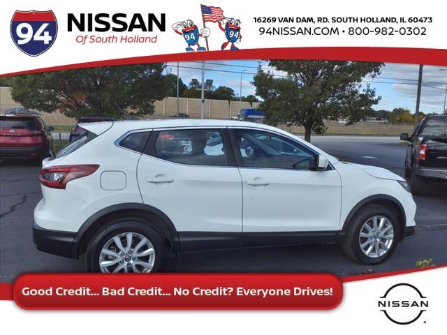2022 nissan rogue sport s