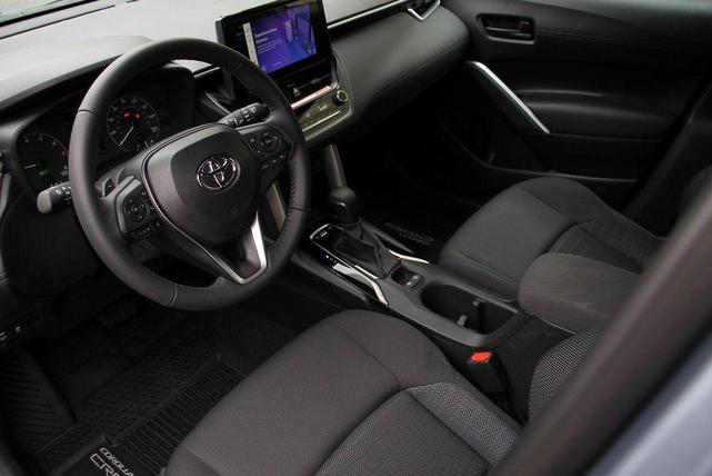 2024 toyota corolla cross hybrid se