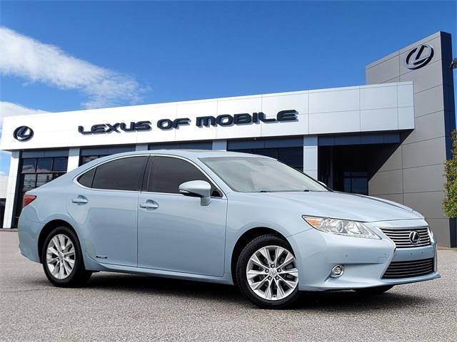 2014 lexus es 300h base