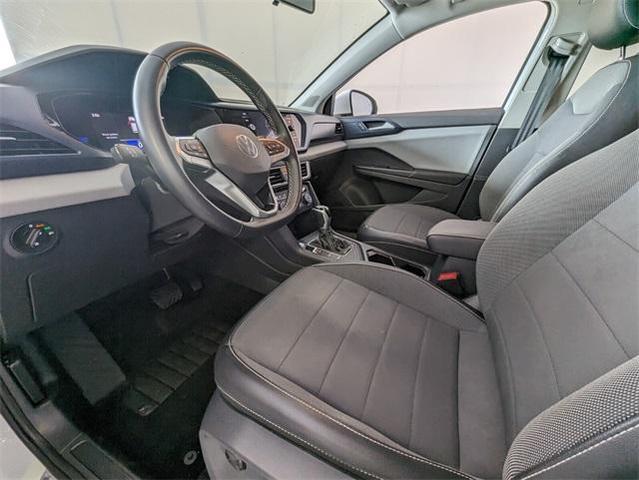 2022 volkswagen taos 1.5t se
