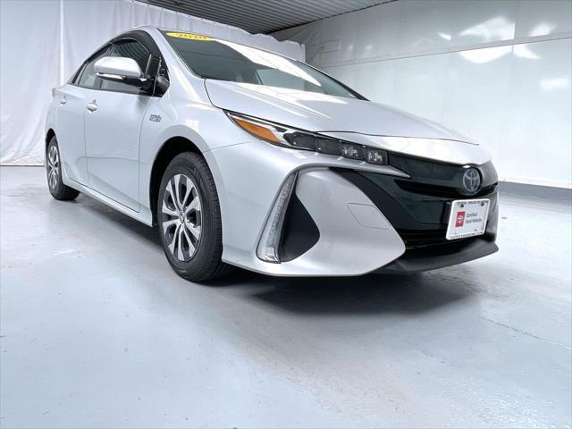 2020 toyota prius prime le
