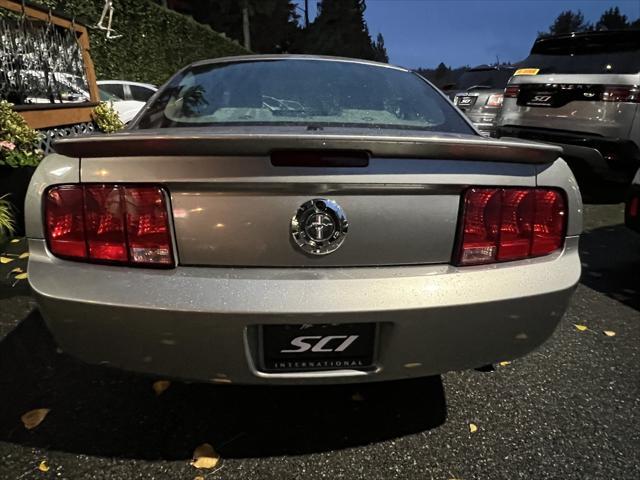 2009 ford mustang base