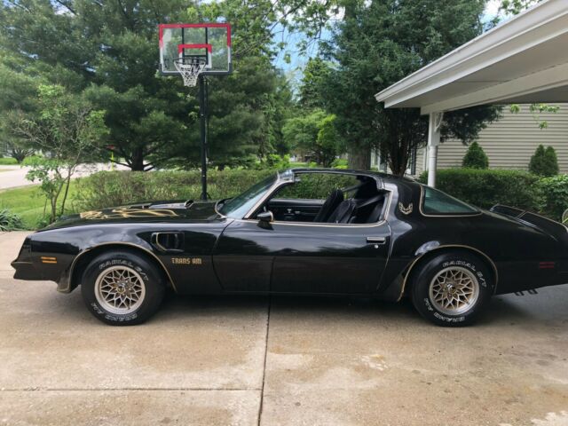 1977 trans am se y82 400 number matching hurst t-tops