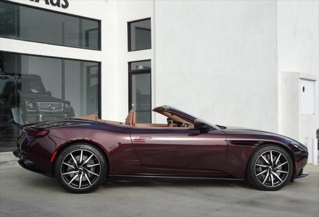 2020 aston martin db11 volante