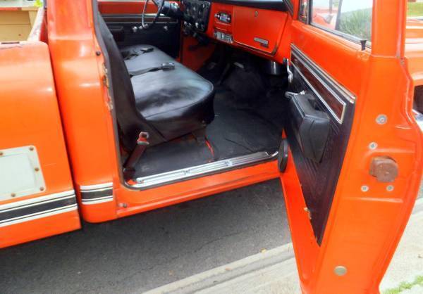 1970 chevrolet pickup truck custom v8-350 chevy california survivor gm snugtop