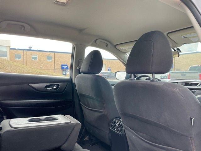 2016 nissan rogue in minneapolis, minnesota