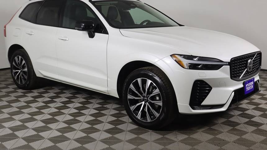 2024 volvo xc60 b5 core dark theme
