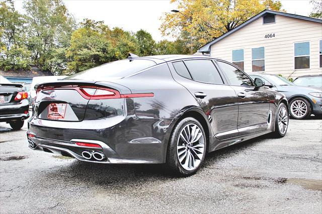 2019 kia stinger base