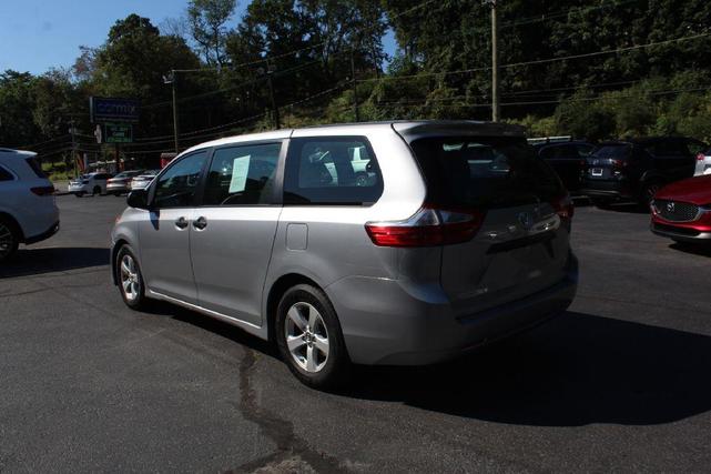 2018 toyota sienna l