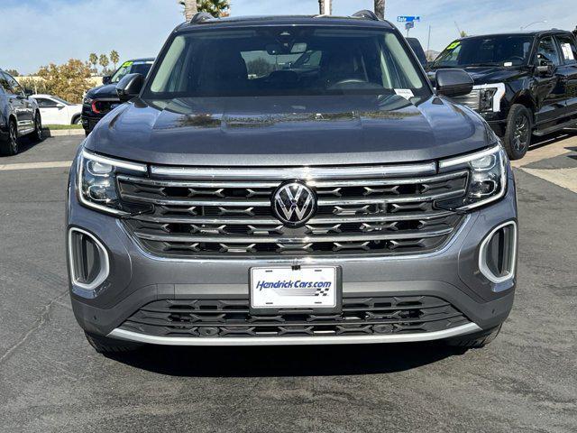 2024 volkswagen atlas 2.0t se w/ technology