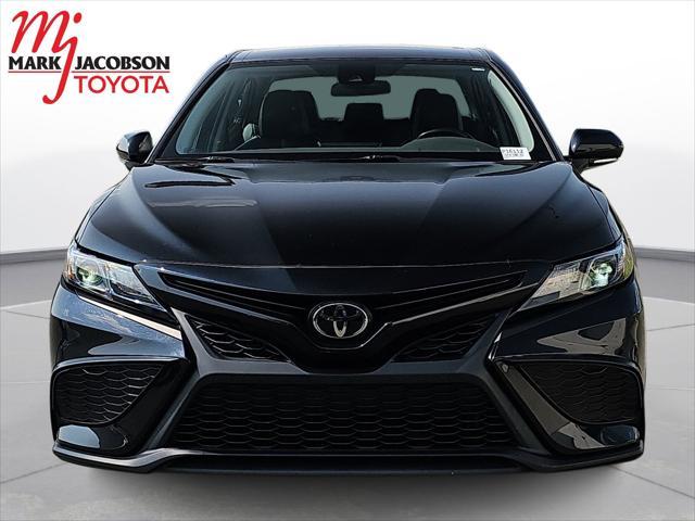 2023 toyota camry se