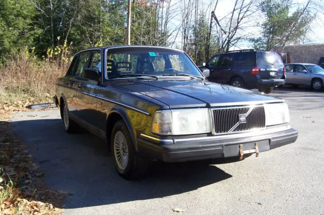 1990 volvo 240 sedan