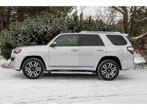 2016 toyota 4runner in milwaukee, wisconsin