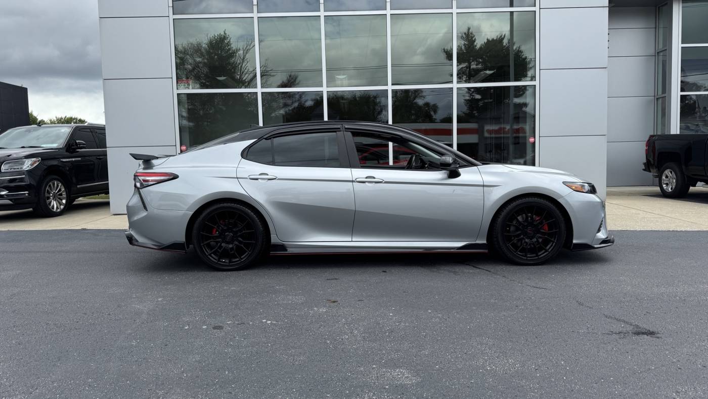 2020 toyota camry trd