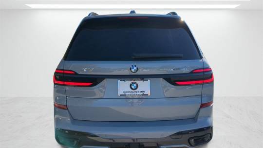 2025 BMW X7