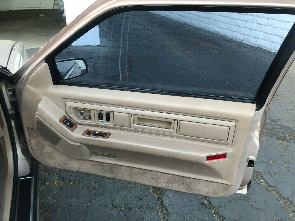 1989 cadillac eldorado biarritz super clean