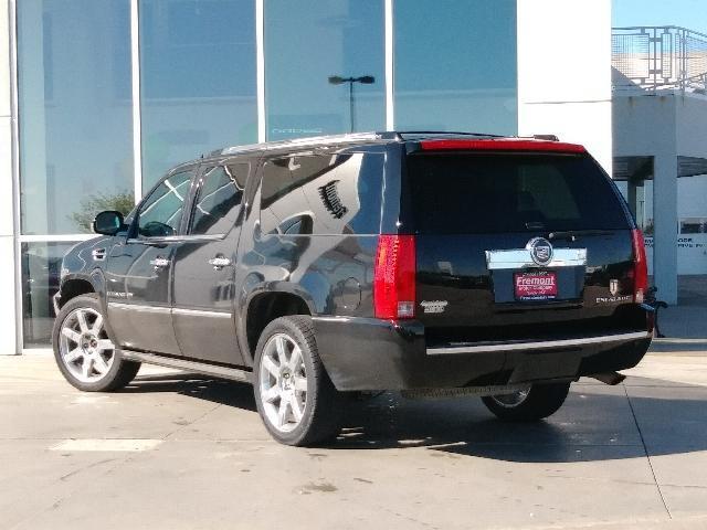 2009 cadillac escalade esv base awd 4dr suv w/v8 ultra luxury collection for sale in bar nunn, wyoming