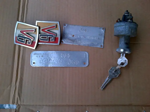 1966 jeep cj5 with factory dauntless v6 and metal hardtop (disassembled)